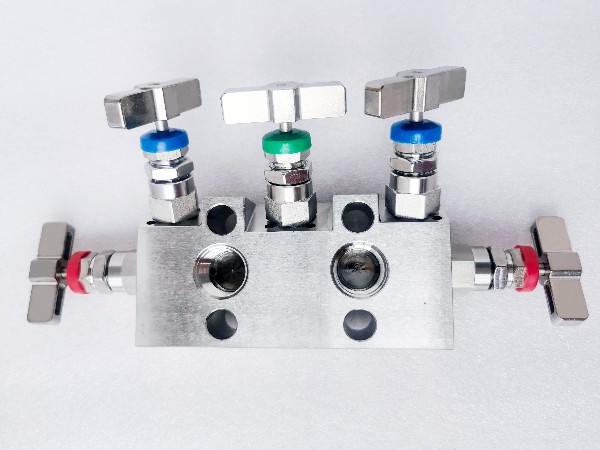 儀表五閥組JVA1-5P1-3FNWLE 儀表五閥組JVA1-5P1-3FNWLE